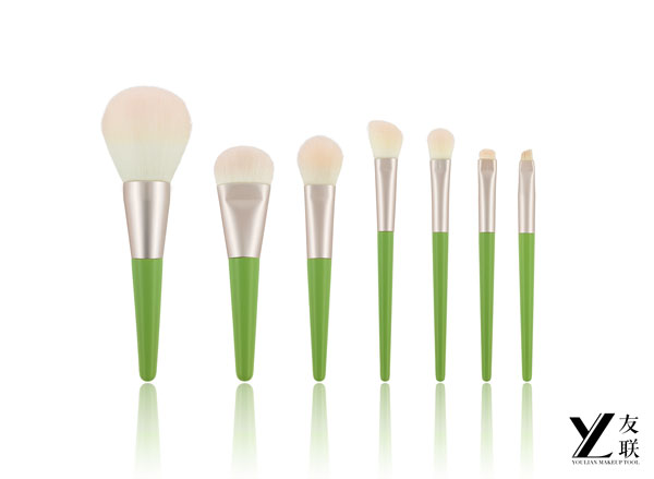 Nuovo arrivo ｜ Floral Rhythm - Set di pennelli in legno rosa a foglia di foglia verde risveglia il tuo look da trucco!