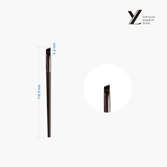 In che modo una bobina per sopracciglia migliora la cura delle sopracciglia e i risultati del trucco?